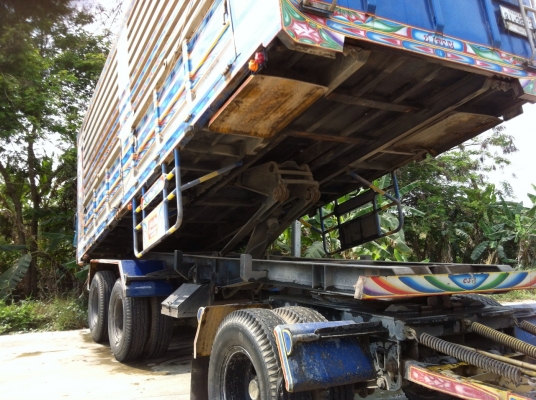 ขายรถบรรทุกพ่วง 24 ล้อ Isuzu เครื่อง 320 แรง ปลายปี 49 กระบะเหล็กคอกเกษตรดัมพ์แม่ลูก แม่ 12 ล้อ ลูก 3 คานแท้