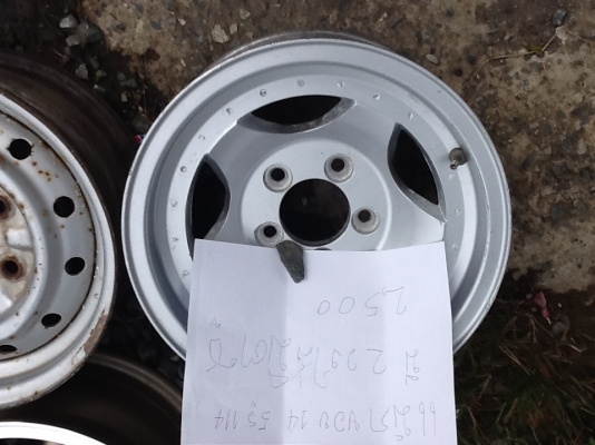 ขายล้อ กล้วย หยดน้ำ มากมายถูกๆๆๆๆๆๆๆ