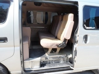 NISSAN URVAN GX 3.0 MT ปี 2006 ตกแต่ง VIP พร้อมใช้ จัดไฟแนนซ์ได้ T.086-527-9533