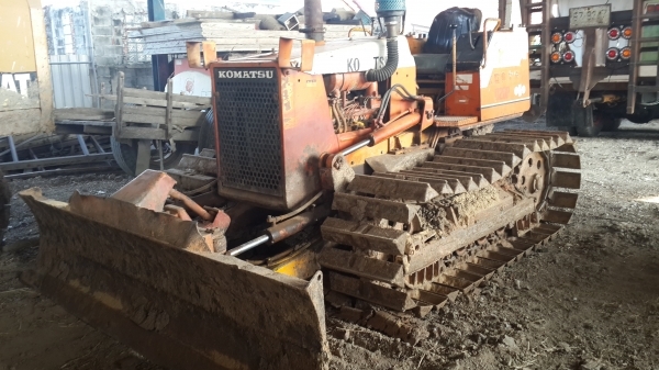 ขาย komatsu D20 รุ่น 6