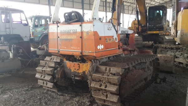 ขาย komatsu D20 รุ่น 6