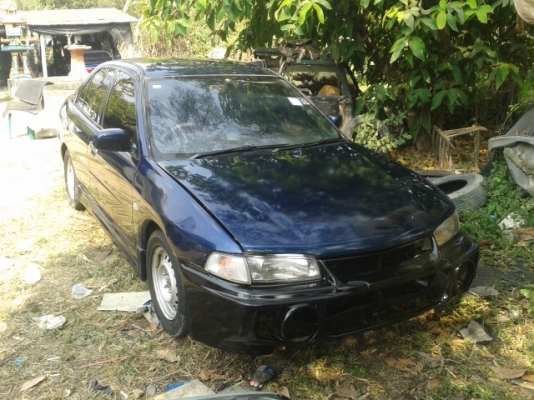 (จะหาเงินไปซื้อรถยก)ขายขาดทุน สดๆ59000บาททท้ายเบนซ์ปี96เครื่อง1800แท้โรงงานขี่ดีแอร์เย็นสีดีสอาดทั้งภายนอกภายในพร้อมใช้งาน(ใส่กันชนให้แล้ว)