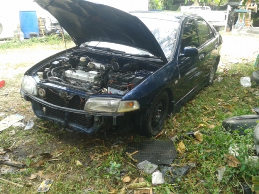 (จะหาเงินไปซื้อรถยก)ขายขาดทุน สดๆ59000บาททท้ายเบนซ์ปี96เครื่อง1800แท้โรงงานขี่ดีแอร์เย็นสีดีสอาดทั้งภายนอกภายในพร้อมใช้งาน(ใส่กันชนให้แล้ว)