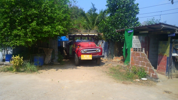 รถหกล้อ TOYOTA 500 ระหัสคัสซี 4FA80-25308 รถมีทะเบียนครบ รถใช้งานดี ในราคาสุดย่อม