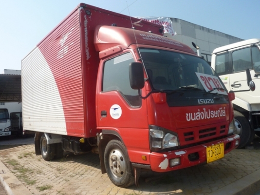 ขาย ISUZU NPR ตาเพชร  6 ล้อ พร้อมตู้แห้ง สภาพสวยๆครับ