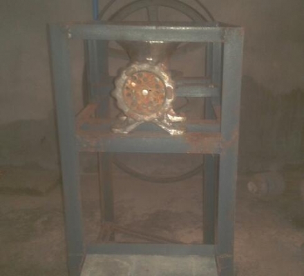 เครื่องบดเอนกประสงค์เบอร์ 12