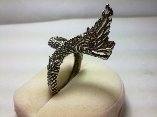 ขายสร้อยข้อมือและสร้อยคอเงิน