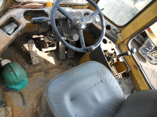 Catterpillar 936E เอวอ่อน ดิสหน้าหลัง ยางใหม่ พร้อมใช้