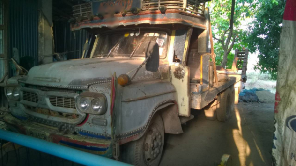 ขายรถเกี่ยวข้าว + สิบล้อเทเลอร์รถเกี่ยว สภาพพร้อมใช้งาน ขายคู่