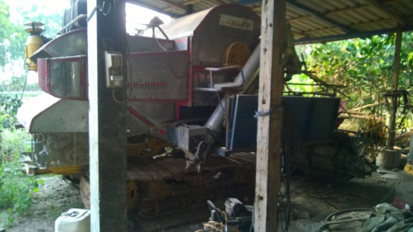 ขายรถเกี่ยวข้าว + สิบล้อเทเลอร์รถเกี่ยว สภาพพร้อมใช้งาน ขายคู่