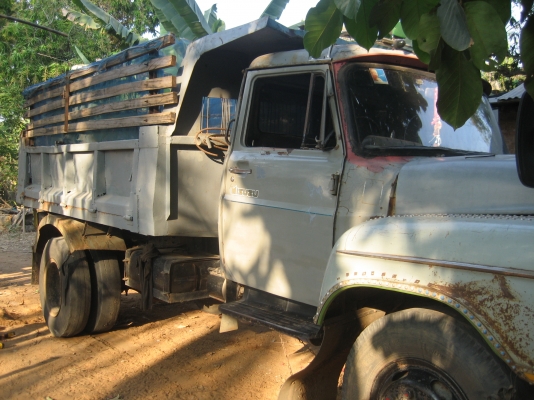 ขายดาวน์ ดั้มพ์ หัวยาว165 แรง