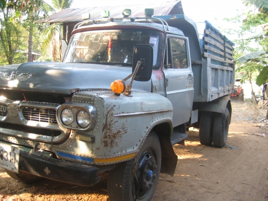 ขายดาวน์ ดั้มพ์ หัวยาว165 แรง