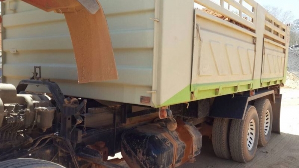 รถฮีโน่ 10 ล้อดั้ม FM3M  240 แรงม้า. ปี 39   สนใจติดต่อ 081 - 6079515