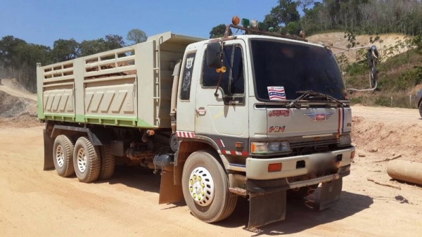 รถฮีโน่ 10 ล้อดั้ม FM3M  240 แรงม้า. ปี 39   สนใจติดต่อ 081 - 6079515