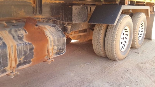 รถฮีโน่ 10 ล้อดั้ม FM3M  240 แรงม้า. ปี 39   สนใจติดต่อ 081 - 6079515