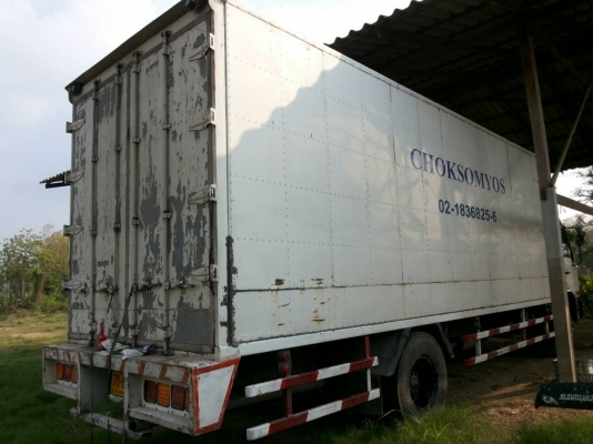 รถบรรทุก NISSAN 6 ล้อใหญ่ ปี 46 ราคา 660,000 บ.