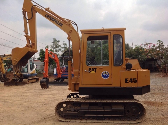 ขายรถแบ็คโฮCATERPILLAR -E45 สภาพพร้อมใช้งานรถเก่านอกแท้มีเอกสาร(มีVDOให้ชม)ติดต่อ085-5632278ราคาต่อรองได้