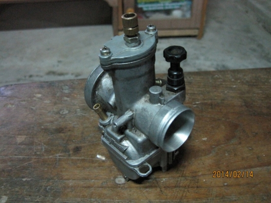 คาร์บูเหลี่ยม ล้างปากเป็น 32 มม.แล้ว น่าจะเทียม  400 (พร้อมส่ง)