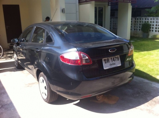 !!!เพื่อนฝรั่งฝากขายครับ ฟอร์ดเฟียสต้า 1.4 เกียร์ธรรมดา ปี 2555 ไมล์ 7,800 km 375,000 ฿!!!