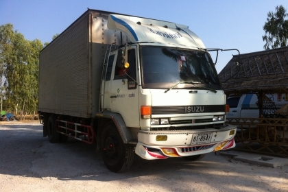 ขายตู้แห้ง ยาว 6.2 เมตร + ชายบันไดอีก เป็น 6.5 เมตร