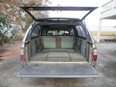 ต้องการขายรถกระบะ Isuzu 4ประตู ดราก้อนอาย-ไทยรุ่ง ปี 2000 เครื่องยนต์ 2500 เทอร์โบ สีบรอนซ์เงิน เกียร์ธรรมดา ดูแลดีมาก ไม่เคยชน ราคา 220,000 บาท สนใจติดต่อ ทวีศักดิ์ (081)948-6601 ต้องการขายรถกระบะ Isuzu 4ประตู ดราก้อนอาย-ไทยรุ่ง ปี 2000 เครื่องยนต์ 2500 เทอร์โบ สีบรอนซ์เงิน เกียร์ธรรมดา ดูแลดีมาก ไม่เคยชน ราคา 220,000 บาท สนใจติดต่อ ทวีศักดิ์ (081)948-6601