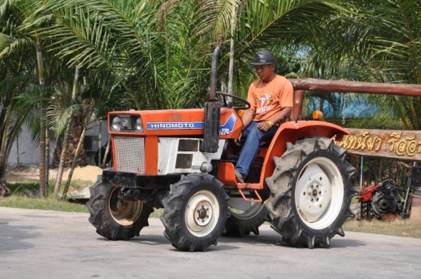 ขายรถไถ HINOMOTO 4WD 24แรง สภาพสวยเดิมญี่ปุ่นไม่เคยใช้งานในไทย 99,000 บาท