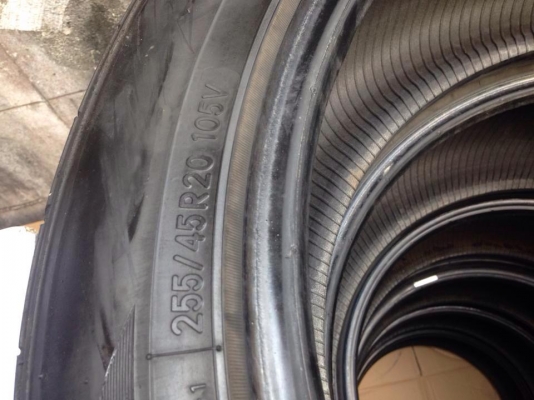 ขายยางNitto nt420s  255-45-20  1คู่  สวยๆ ถูกๆครับ