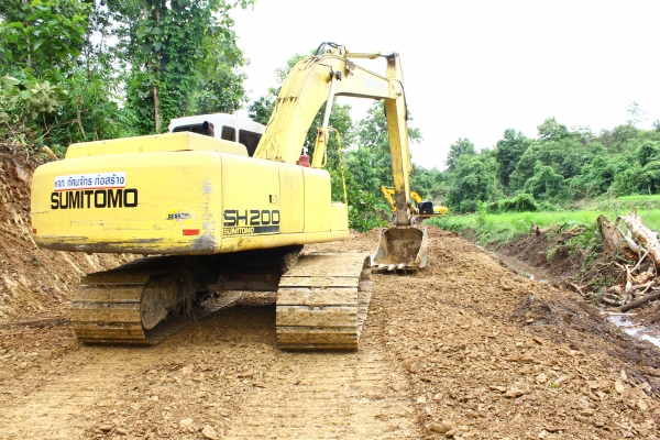 ขายรถแบคโฮ  SUMITOMO  SH200 A1  สภาพเดิม ดูแลเป็นอย่างดี