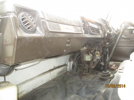 ISUZU-ร๊อคกี้-6BF1-5.30เมตร-รถห้าง-สภาพสวยพร้อมใช้--ราคา350.000.--