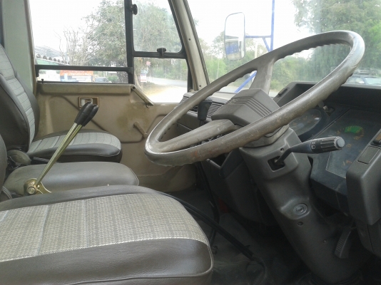 ขายดัมพ์ MITSUBISHI เครื่อง195แรง พ.เพาเวอร์ เบรกทิฟฟี่ แอร์เย็น