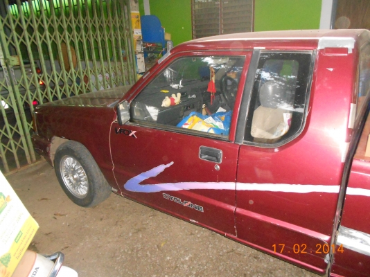 ขายไซโคลน L200 แอร์โร่บอร์ดี้ ปี95 สภาพพร้อมใช้ แอร์หนาว เครื่องเสียง 1 ชุด พร้อมแม็ก 16 1ชุดยางดี 4เส้น สีมีผุบ้างนิดหน่อยราคาถูกมาก