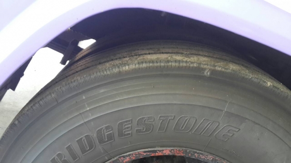 ขายรถบัสพัดลม HINO เครื่อง 6BG1 175 แรงม้า 40 ที่นั่ง คัสซี BX320-40842 ราคา 320000