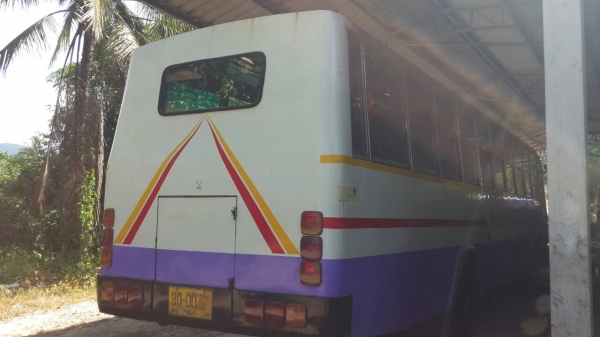 ขายรถบัสพัดลม HINO เครื่อง 6BG1 175 แรงม้า 40 ที่นั่ง คัสซี BX320-40842 ราคา 320000