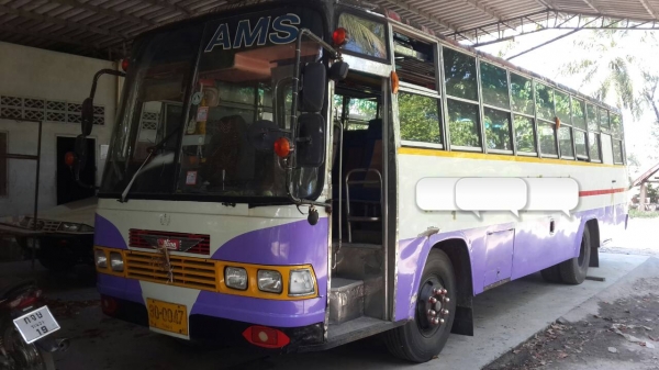 ขายรถบัสพัดลม HINO เครื่อง 6BG1 175 แรงม้า 40 ที่นั่ง คัสซี BX320-40842 ราคา 320000