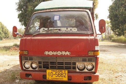 ขาย 4 ล้อ โตโยต้า ไดนาสตี้ เครื่องเเรงมาก อีซูซุ 2800 /90 เเรง/ บรรทุกได้เกิน3 ตัน (ซื้อไปขับได้เลย) มีเอกสารครบ ถูกมาก รีบโทรเลย 70,000 บาท