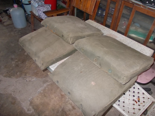 m601 ขายเปาะรองนั่งจี๊ปเดิมๆรูระปายทองเหลืองแท้ๆหายาก