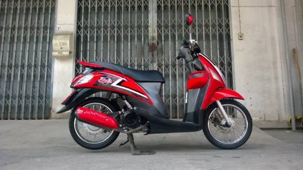 Suzuki LET 2013 วิ่งน้อย แดงเทา ขายราคาถูกๆ ลดได้เยอะ หลักพันบาท