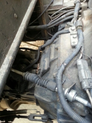 รถอีซูซุ 6 ล้อ พื้นเรียบ 195 แรงม้า. สนใจติดต่อ 081 - 6079515 รถอีซูซุ 6 ล้อ พื้นเรียบ 195 แรงม้า. สนใจติดต่อ 081 - 6079515