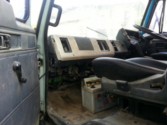 รถอีซูซุ 6 ล้อ พื้นเรียบ 195 แรงม้า. สนใจติดต่อ 081 - 6079515 รถอีซูซุ 6 ล้อ พื้นเรียบ 195 แรงม้า. สนใจติดต่อ 081 - 6079515