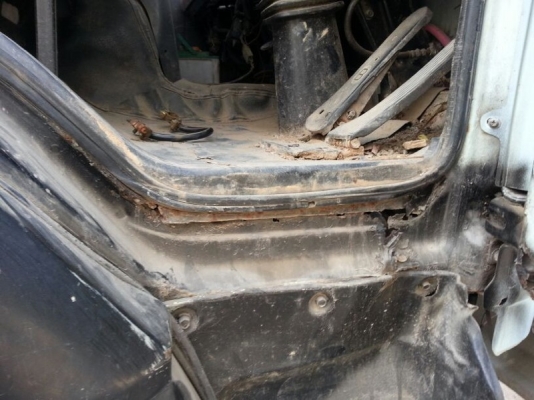 รถอีซูซุ 6 ล้อ พื้นเรียบ 195 แรงม้า. สนใจติดต่อ 081 - 6079515 รถอีซูซุ 6 ล้อ พื้นเรียบ 195 แรงม้า. สนใจติดต่อ 081 - 6079515