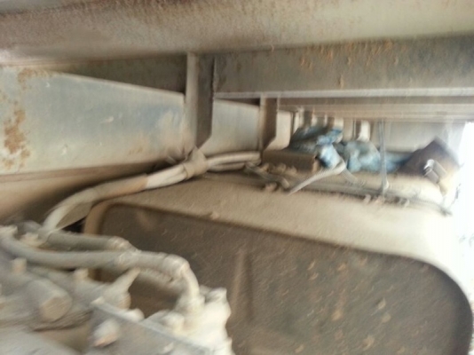 รถอีซูซุ 6 ล้อ พื้นเรียบ 195 แรงม้า. สนใจติดต่อ 081 - 6079515 รถอีซูซุ 6 ล้อ พื้นเรียบ 195 แรงม้า. สนใจติดต่อ 081 - 6079515