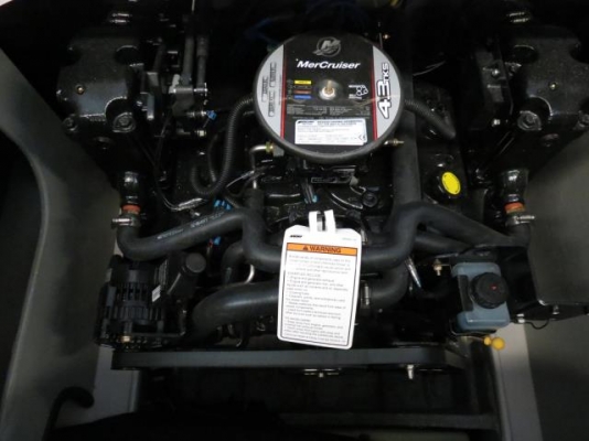 @@!!ขายเรือใหม่ 2014Bayliner 18ฟุต เครื่องMercury 190แรงม้า พร้อมประกันบริษัท!!@@