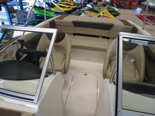 @@!!ขายเรือใหม่ 2014Bayliner 18ฟุต เครื่องMercury 190แรงม้า พร้อมประกันบริษัท!!@@