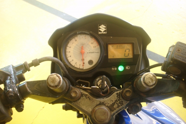 ขาย suzuki raider 150 เดิม เดิม เครื่องดีมาก ทะเบียนโอน