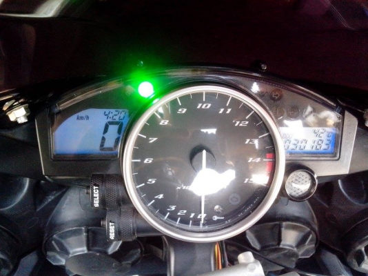 YAMAHA R1 ปี 06 อินวอย+สพม แท้ครบ รถสวยกริบ