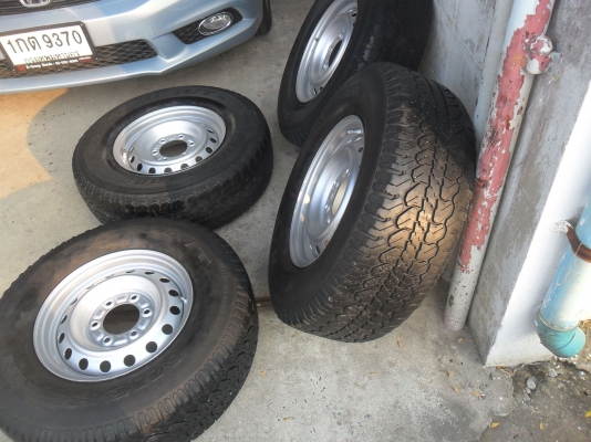 ล้อกะทะ 15นิ้ว 6รู พร้อมยาง สวยๆ 4 ล้อ ราคา 4400 บาท