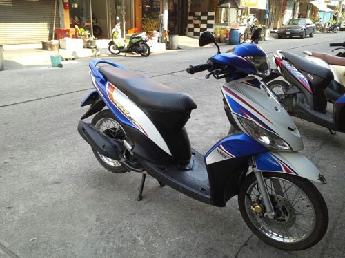 mio 115 I ปี 55 สีน้ำเงิน ขาว หัวฉีด ประหยัดน้ำมัน เครื่องเดิม แน่นๆ mio 115 I ปี 55 สีน้ำเงิน ขาว หัวฉีด ประหยัดน้ำมัน เครื่องเดิม แน่นๆ