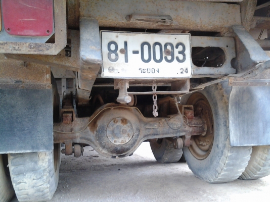 ขายสิบล้อ2เพลาดั้มisuzuเครื่อง6bb1 145แรงม้า เกียร์hinoราคา390000