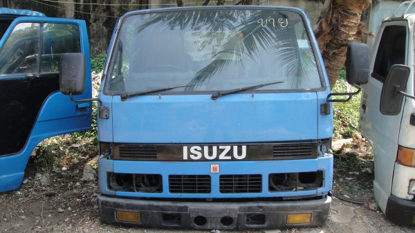 หัว NKR สภาพสวย ของครบ ยกใส่รถวิ่งได้เลย