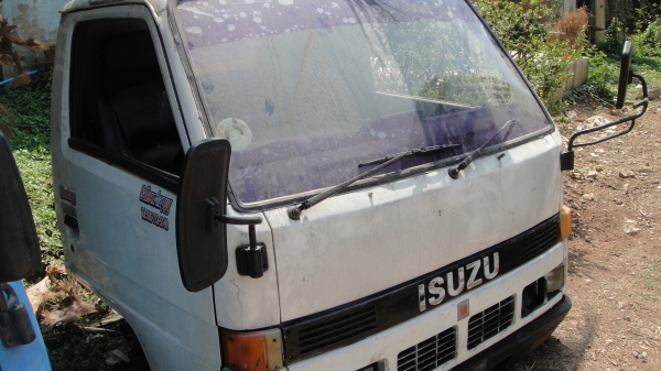 หัว NKR สภาพสวย ของครบ ยกใส่รถวิ่งได้เลย